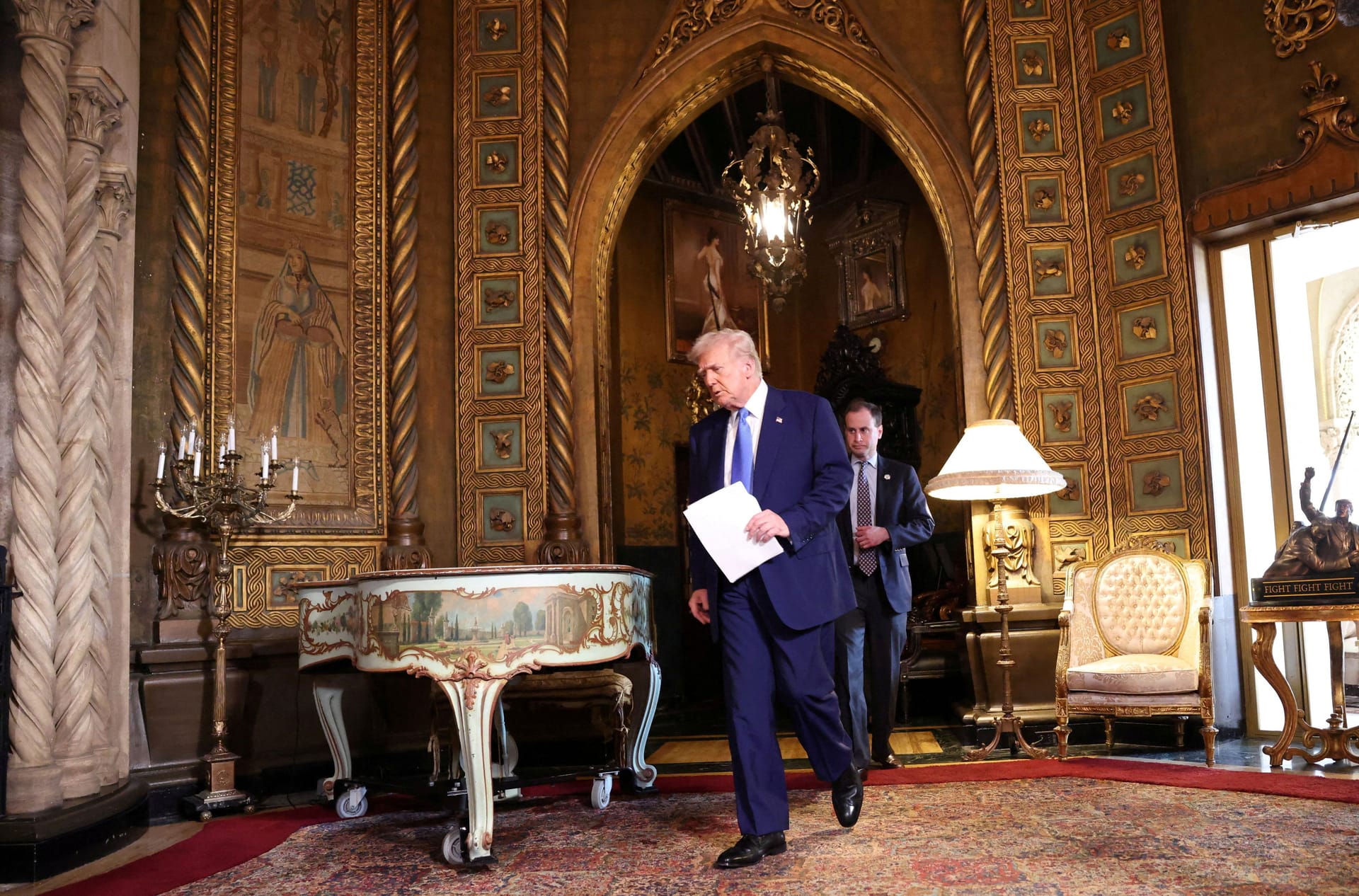 Trump gibt präsidentielle Pressekonferenzen gern in seinem Privatanwesen in Mar-a-Lago in Palm Beach, Florida.