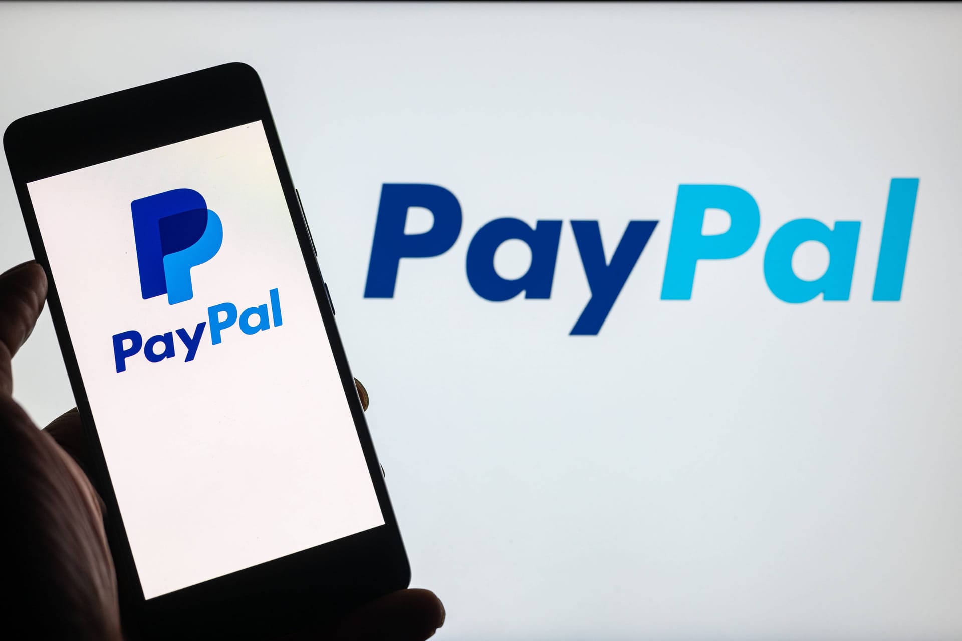 PayPal: Viele Nutzer erhalten aktuell Phishing-Emails.