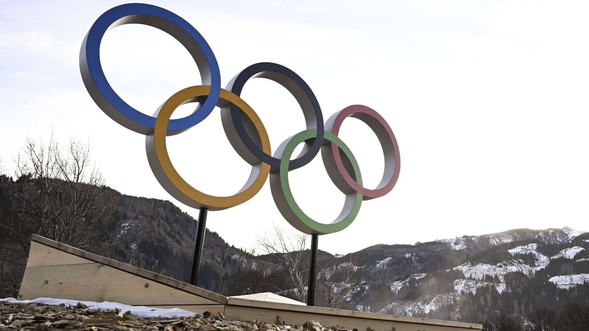 Die olympischen Ringe in Cortina d'Ampezzo: Hier finden die Spiele im kommenden Jahr statt.