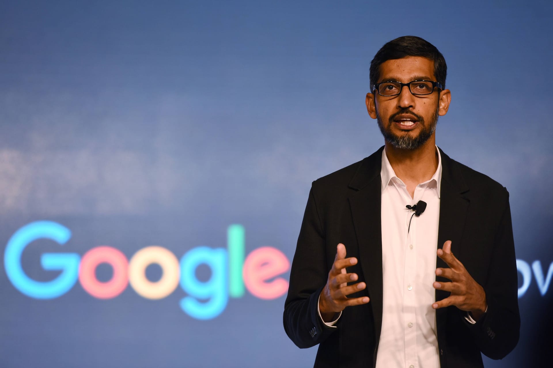 Sundar Pichai: Der Google CEO hatte 2018 die KI-Entwicklung für Waffentechnologien ausgeschlossen.