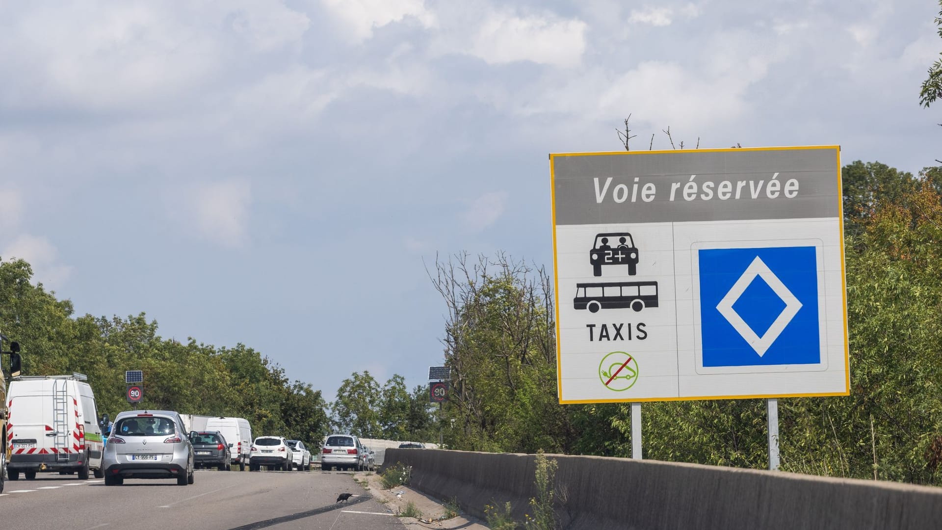 Paris reserviert Autobahnspur für Fahrgemeinschaften