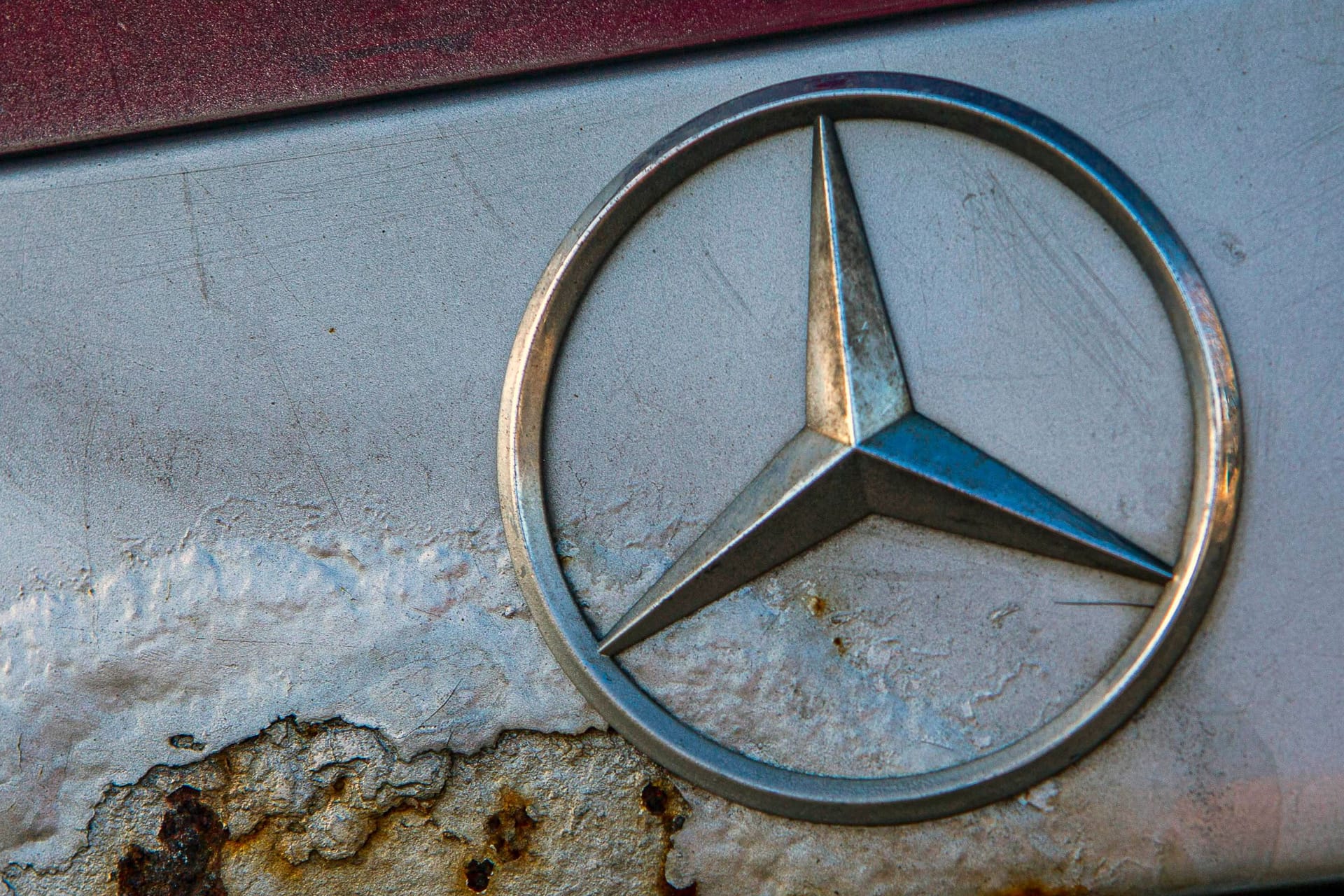 Der Glanz verblasst: Mercedes verliert in der Luxusklasse an Boden.