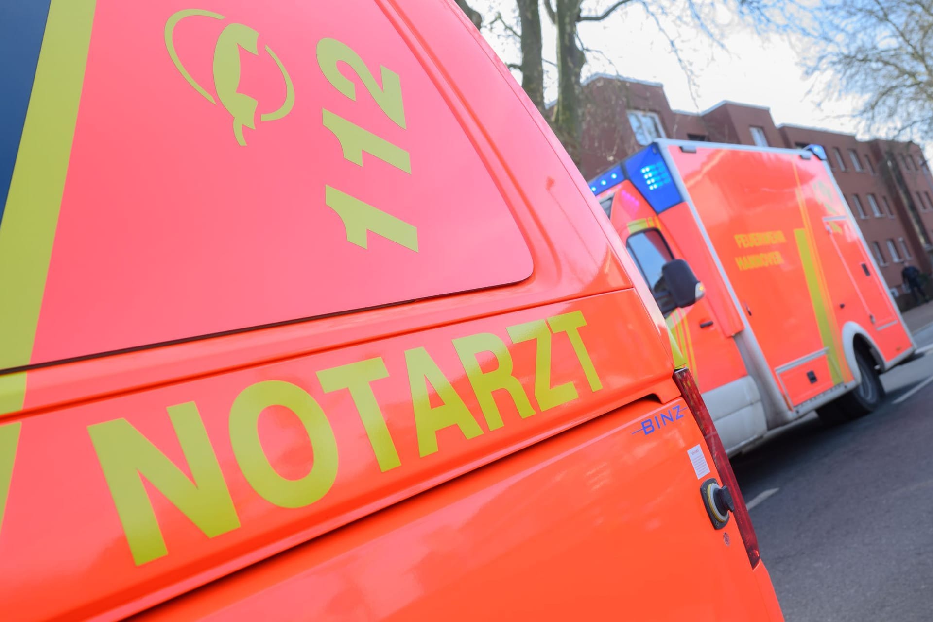 Notarzt und Rettungswagen