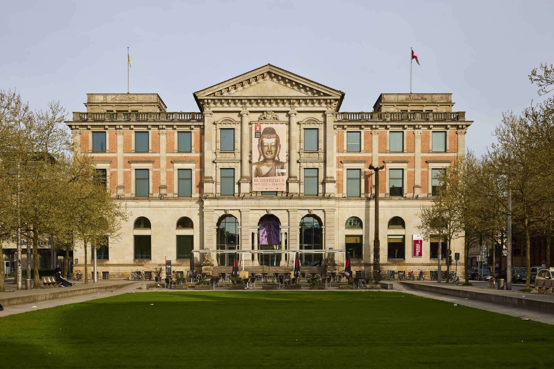 Das Übersee-Museum in Bremen: Die Direktorin nimmt auch mal andere Aufgaben wahr.