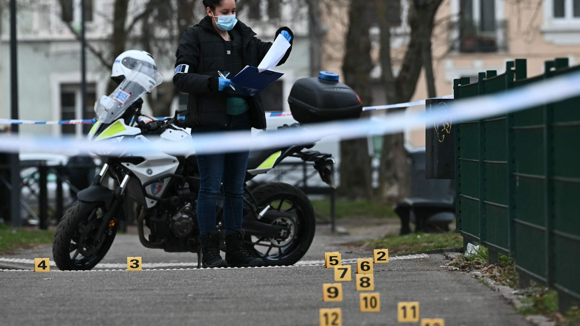 Mann greift Menschen auf Markt im Elsass an