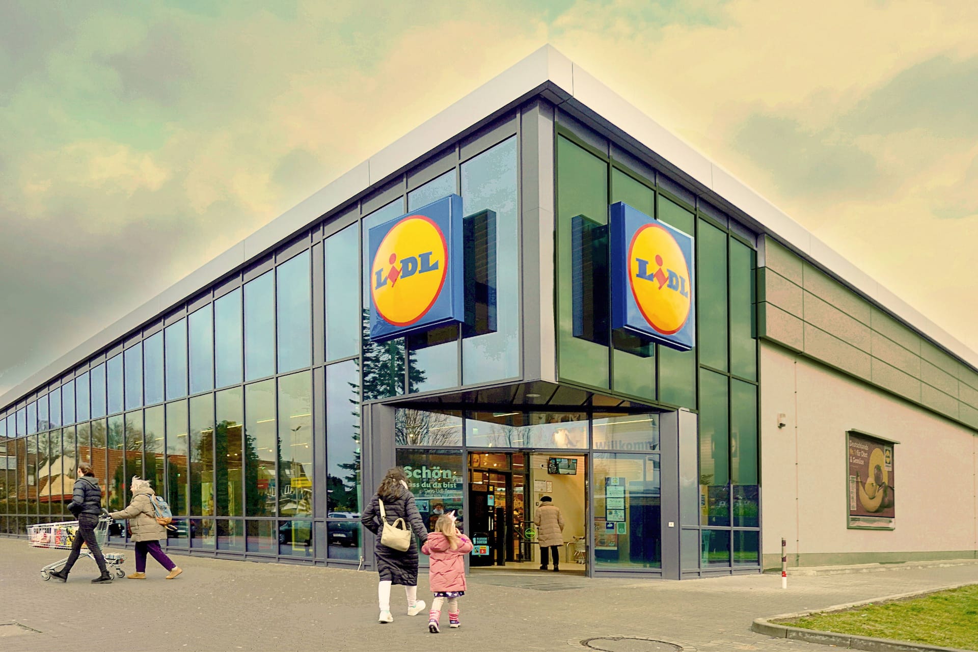 Bar-Zahlung bei Lidl: In Nordirland eröffnet der Discounter ein Pub.