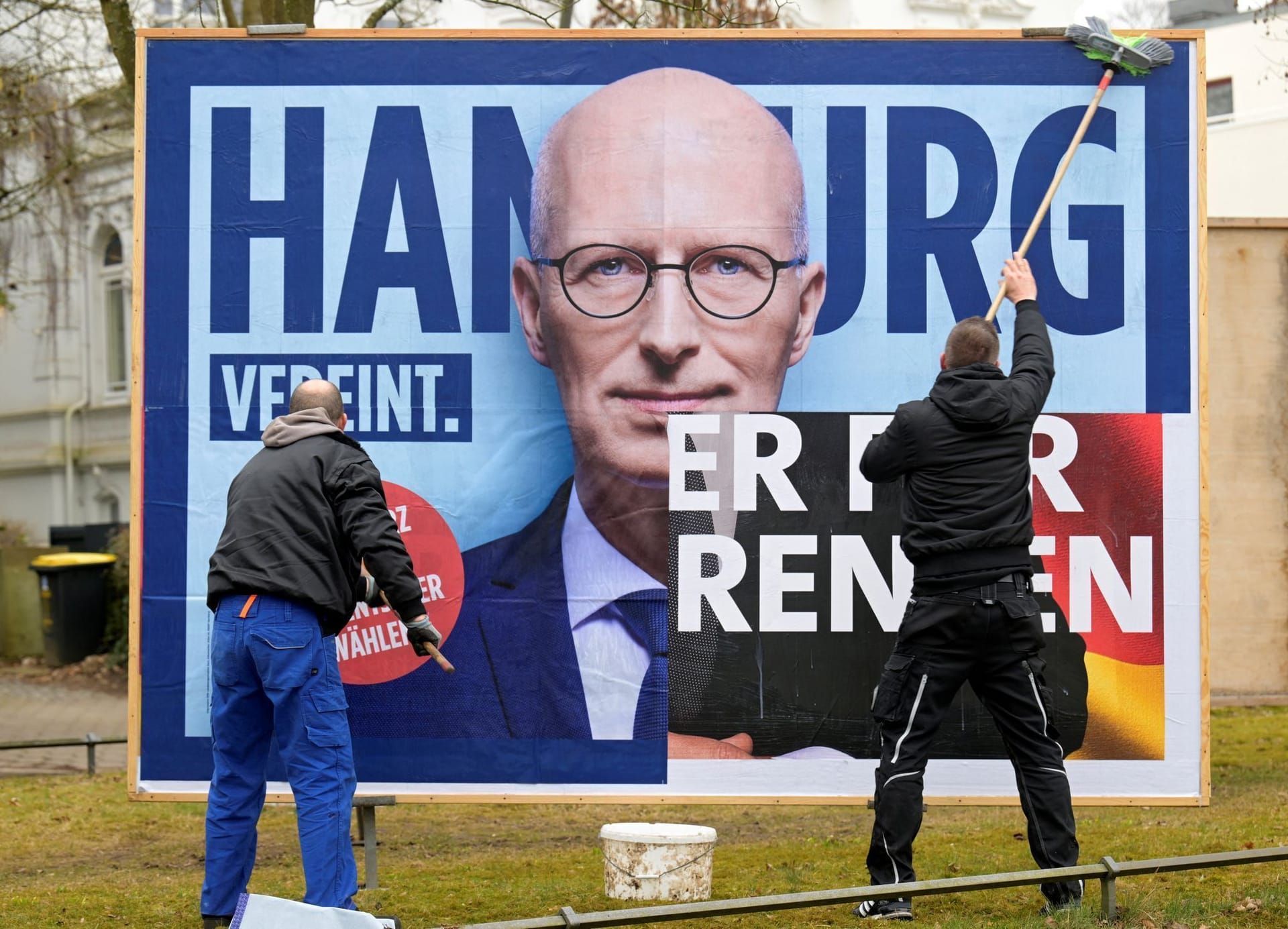 Peter Tschentscher ist im Hamburger Wahlkampf omnipräsent.