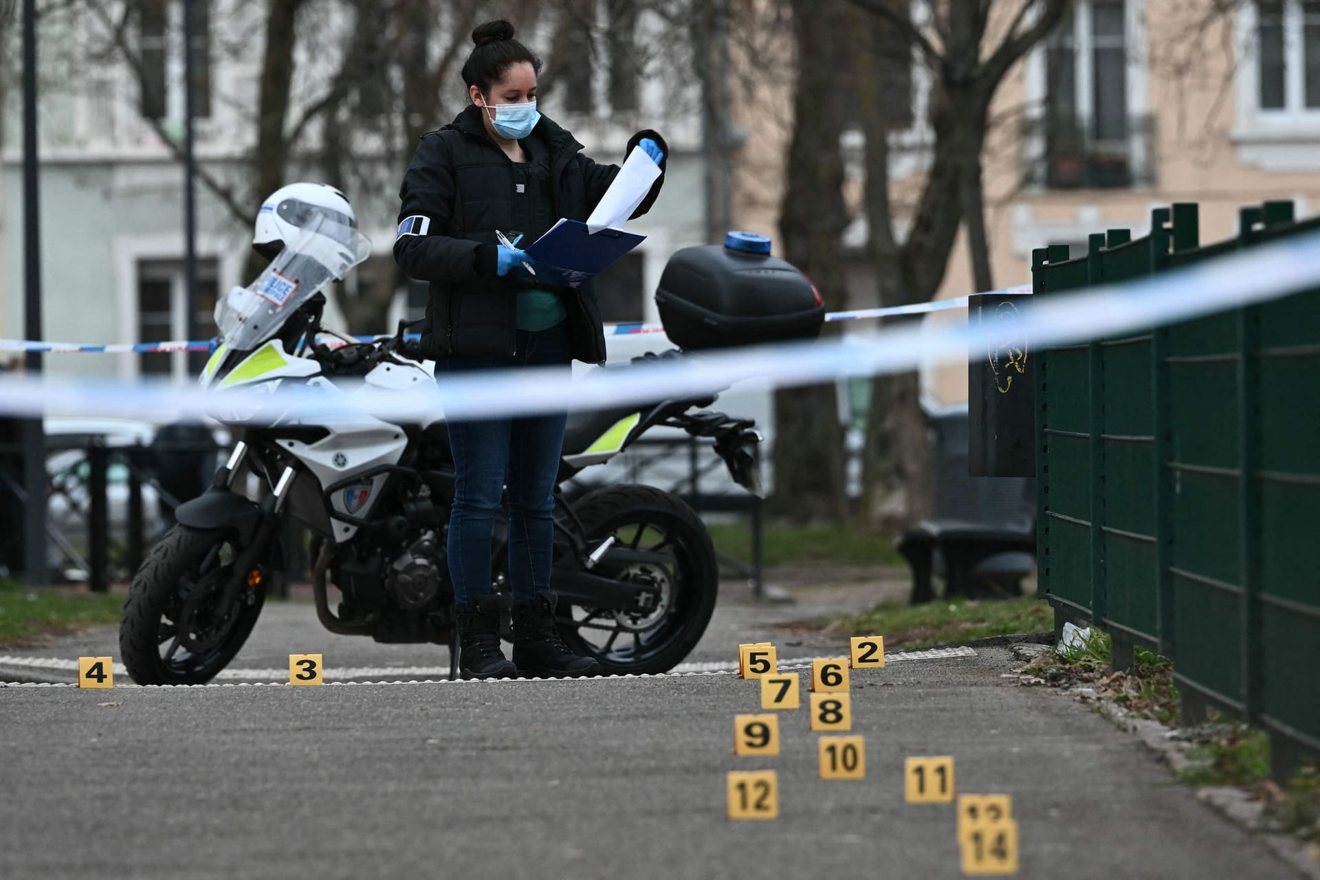 Mann greift Menschen auf Markt im Elsass an