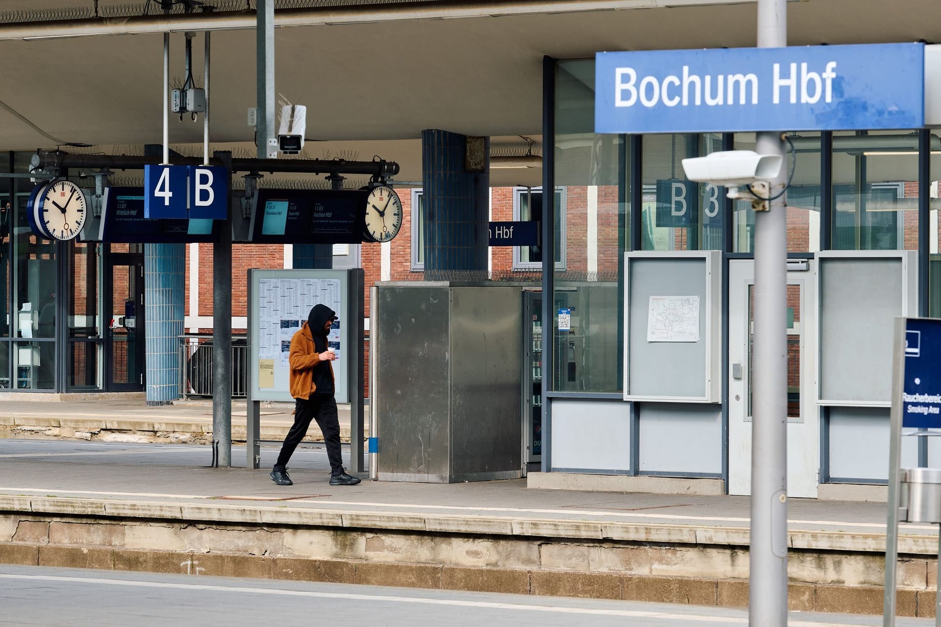 Kabeldiebe legen Zugverkehr in Teilen von NRW zeitweise lahm