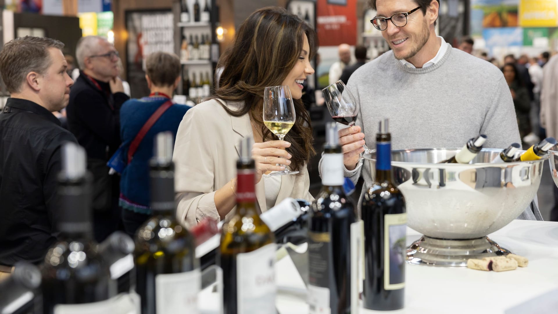 Zum Wohl: Die ProWein in Düsseldorf ist die international führende Fachmesse für Weine und Spirituosen (Archivbild).