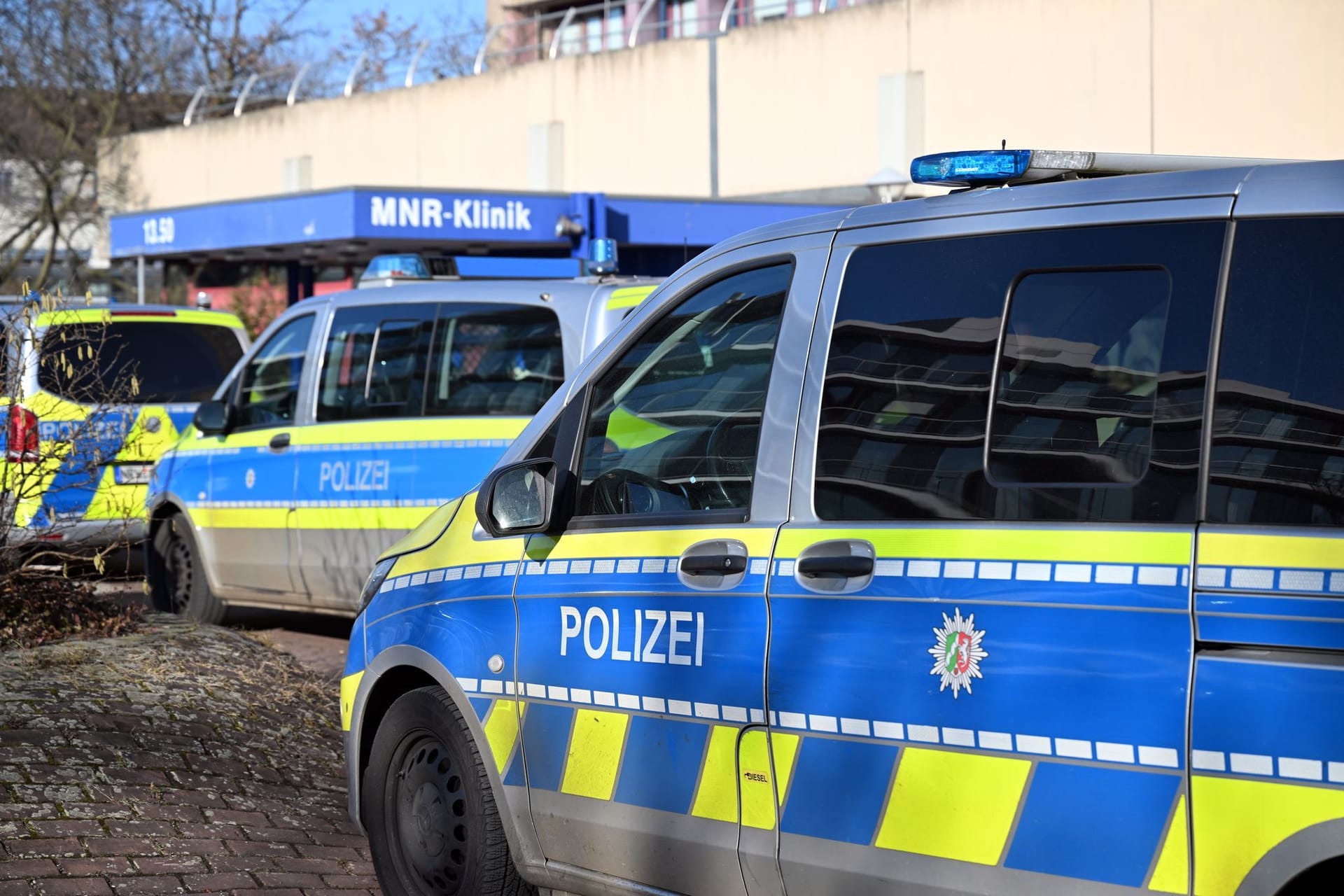 Polizei schießt Mann in Uni-Klinik Düsseldorf an