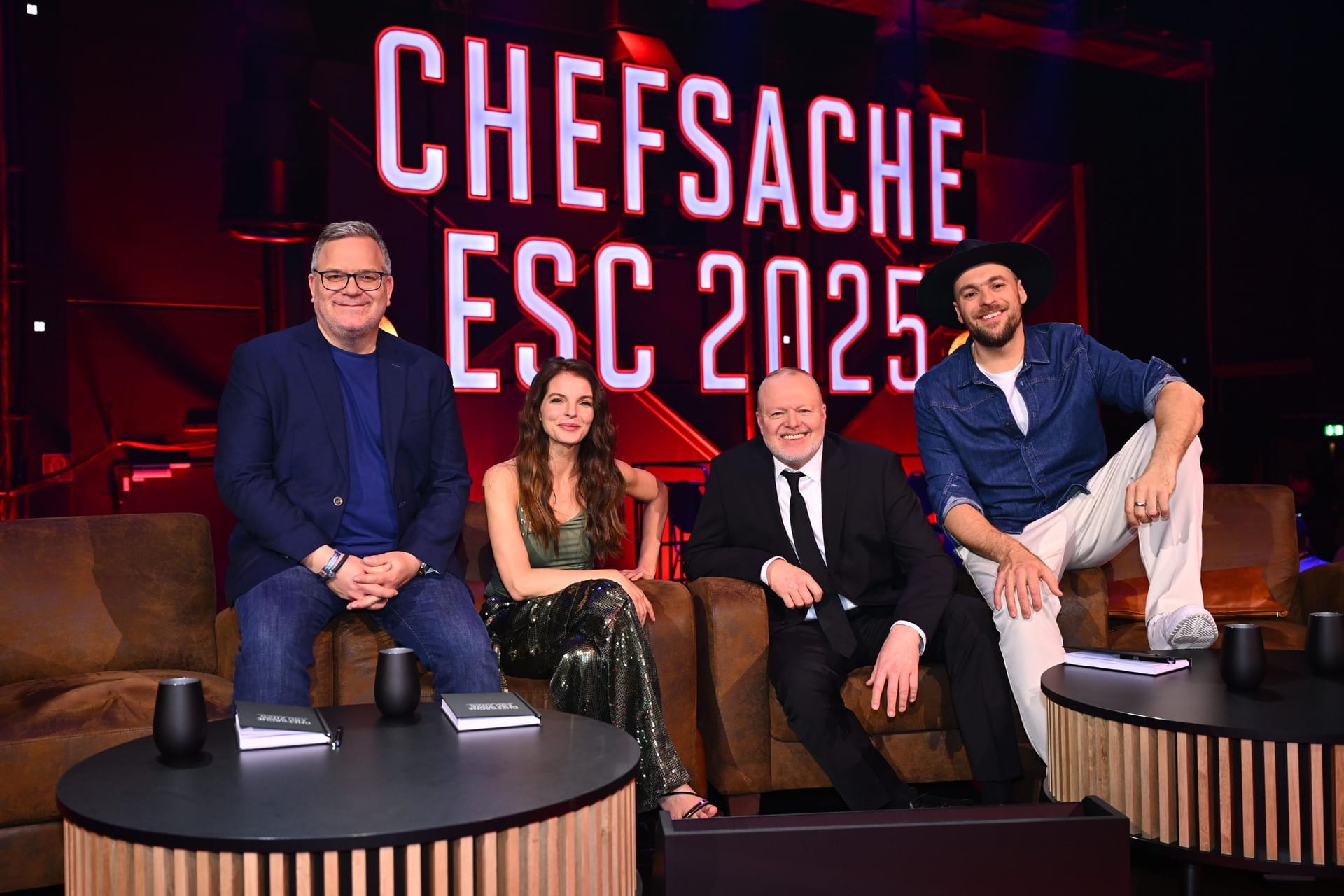 Elton (l.), Yvonne Catterfeld, Stefan Raab und Max Mutzke: Sie waren am Freitag bei "Chefsache ESC 2025 - Wer singt für Deutschland?" zu sehen.