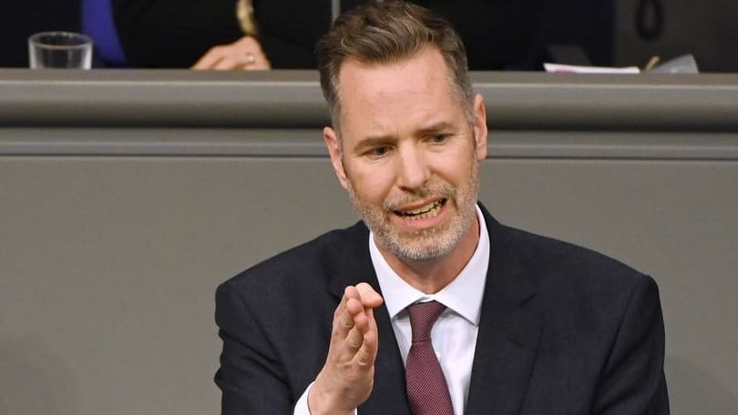 FDP-Fraktionsvorsitzender Christian Dürr: Er fordert, die AfD "politisch wieder klein" zu machen. FDP-Fraktionsvorsitzender Christian Dürr: Er fordert, die AfD "politisch wieder klein" zu machen.