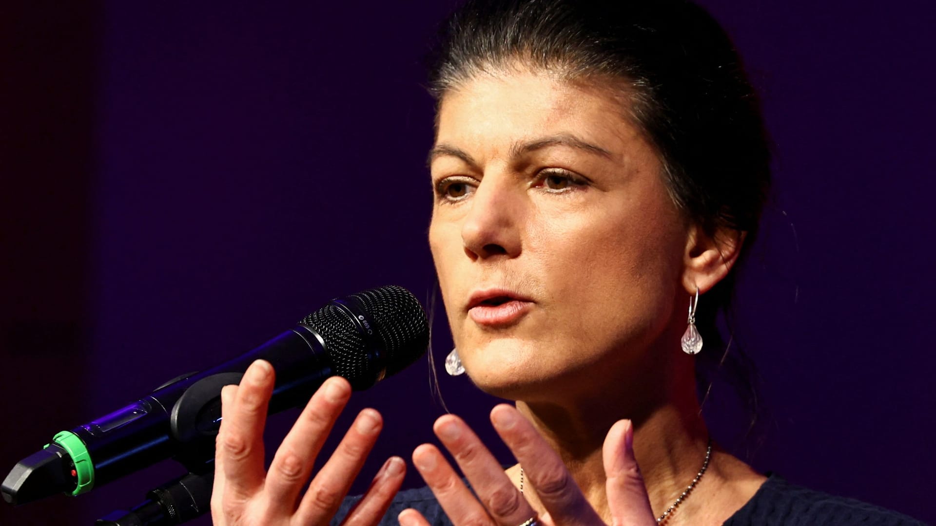 BSW-Chefin Sahra Wagenknecht bei einer Wahlkampfveranstaltung in Erfurt, Thüringen.