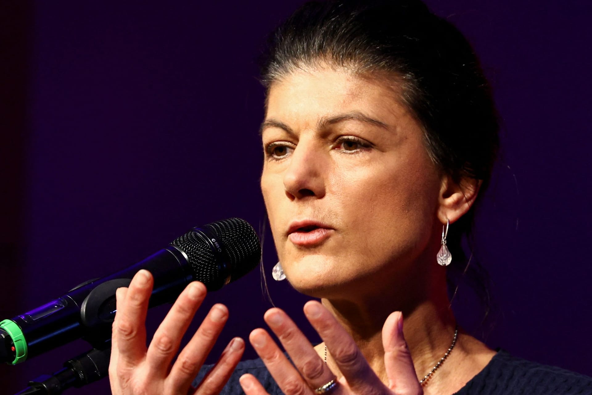 BSW-Chefin Sahra Wagenknecht bei einer Wahlkampfveranstaltung in Erfurt, Thüringen.