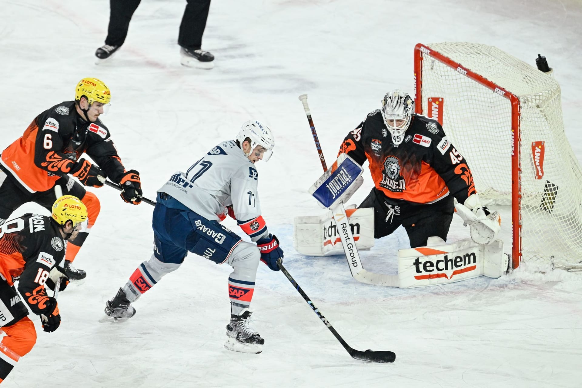 Löwen Frankfurt - Adler Mannheim