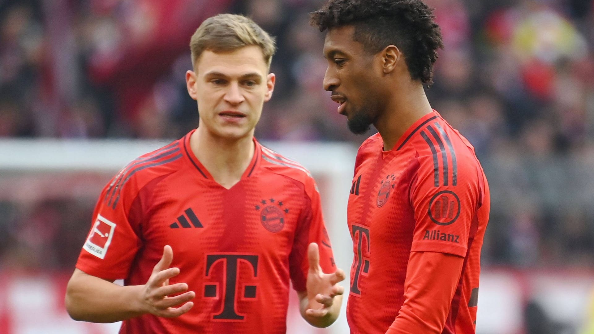 Joshua Kimmich (l.) und Kingsley Coman: Die Bayern konnten mit dem wilden 4:3-Sieg gegen Kiel nicht zufrieden sein.