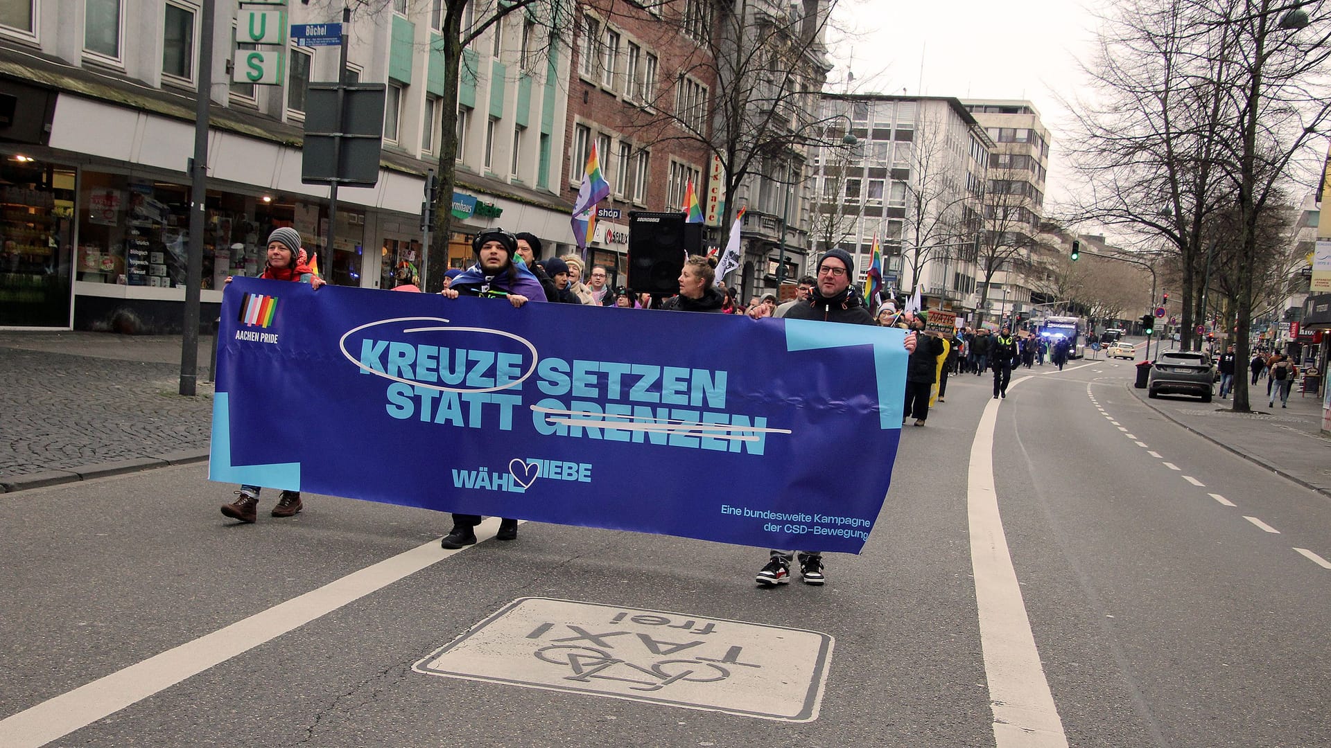 "Kreuze setzen statt Grenzen": Die CSD-Kampagne "Wähl Liebe" ursprünglich für den Sommer geplant, wurde aber vorgezogen.