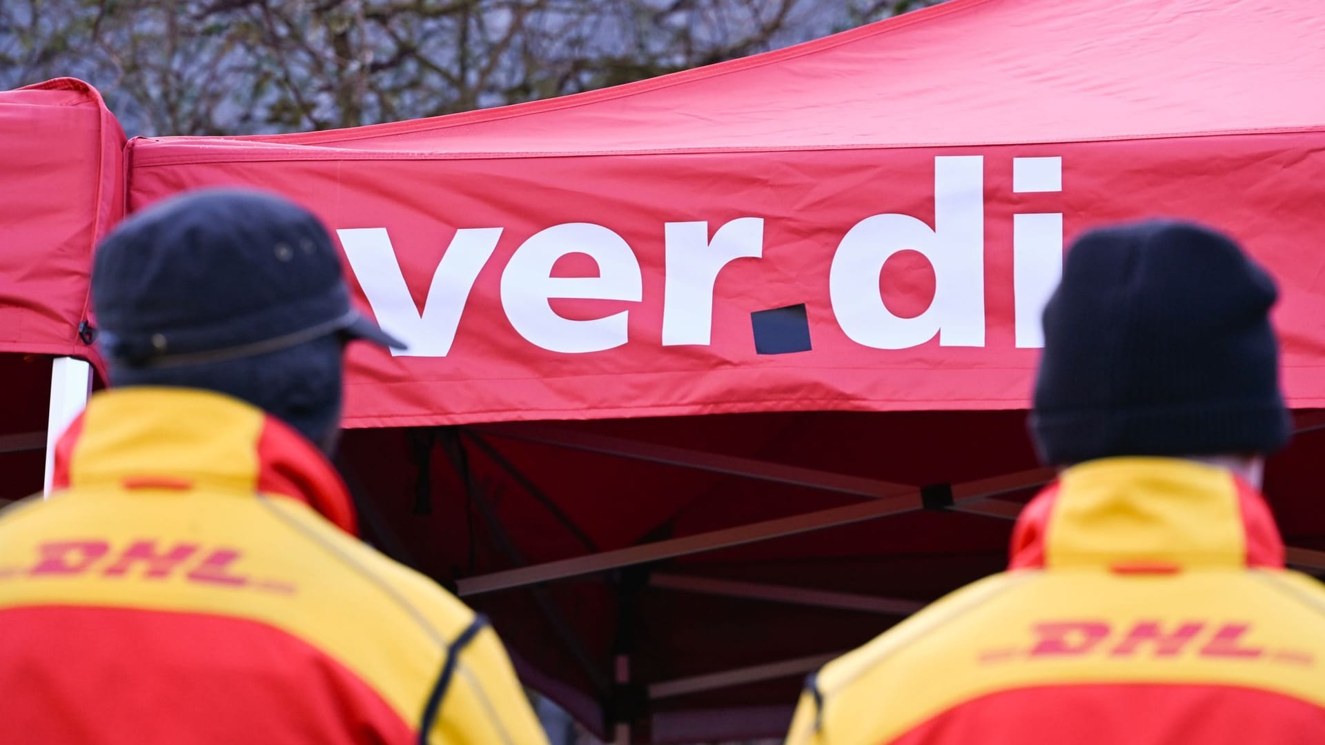 DHL-Mitarbeiter im Warnstreik