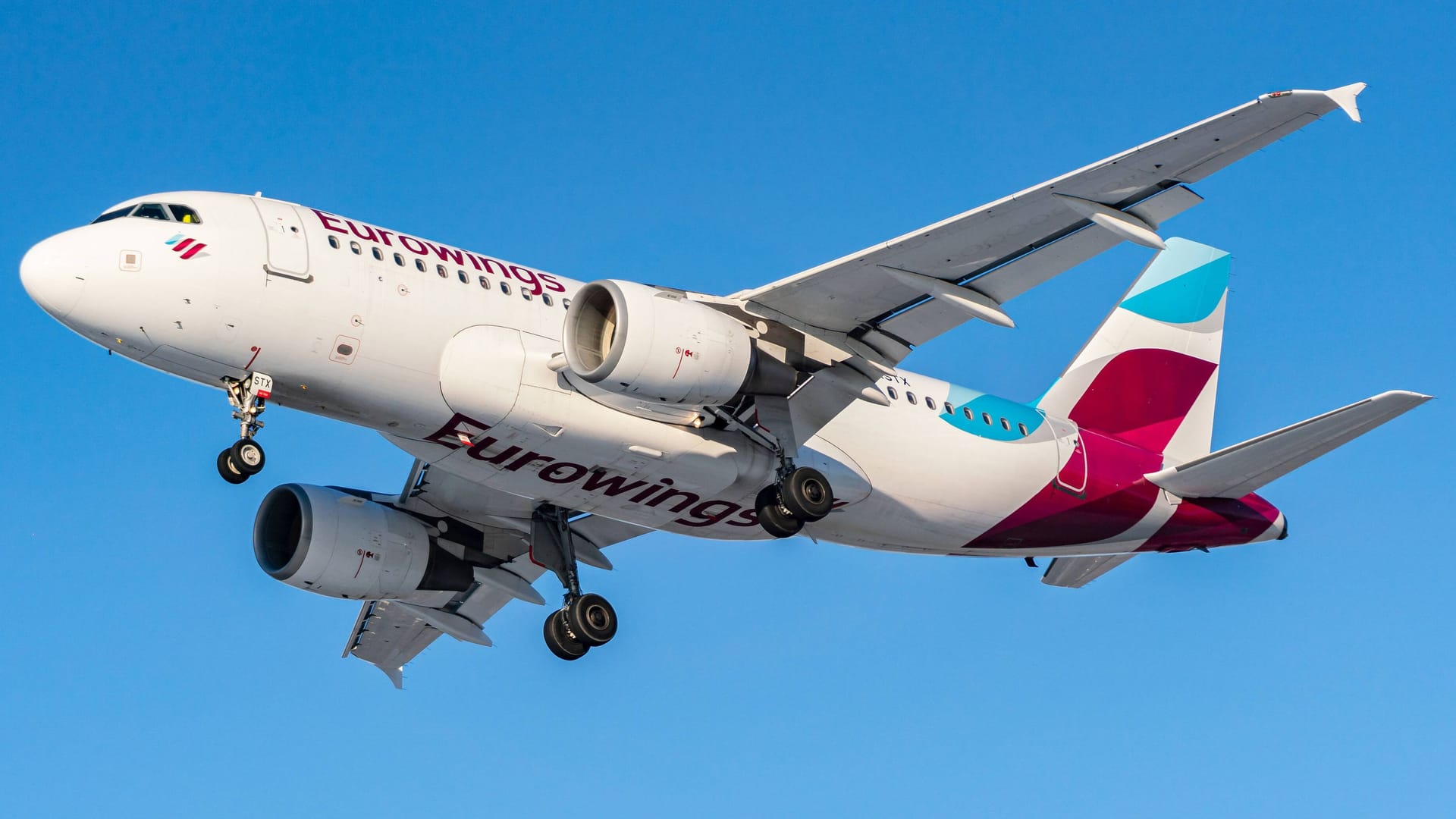 Eine Maschine von Eurowings (Archivbild): Bis zu fünfmal wöchentlich fliegt die Airline im Sommer nach Hamburg.