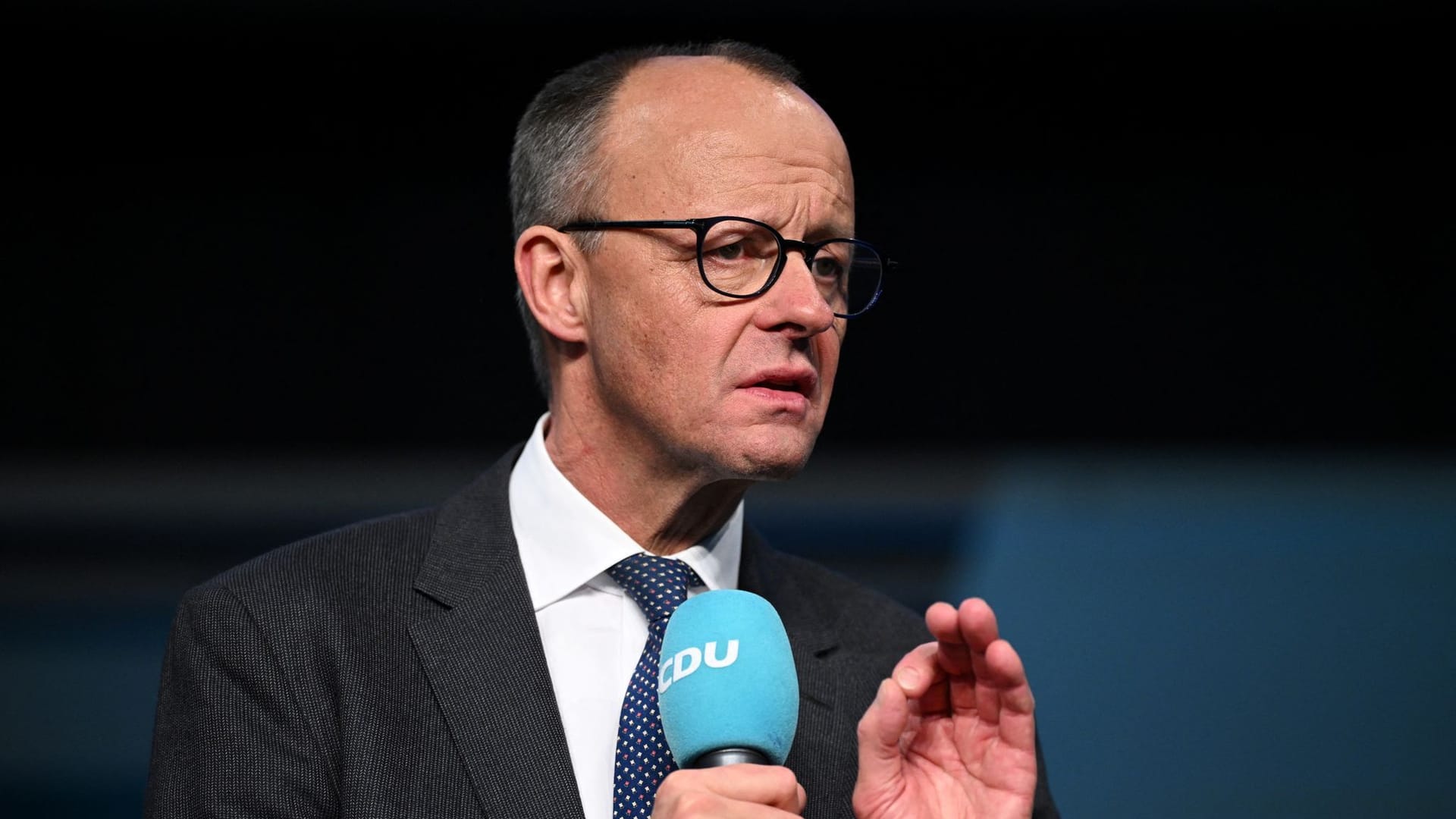 CDU-Chef Friedrich Merz: Nach dem mutmaßlichen Attentat in München fordert der Kanzlerkandidat der Union eine Wende in der Migrationspolitik.