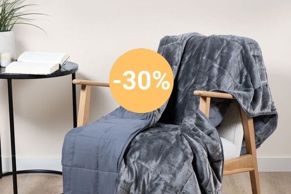 Für gesunden und erholsamen Schlaf: Aldi verkauft heute eine schwere Entspannungsdecke für nur 24,99 Euro.