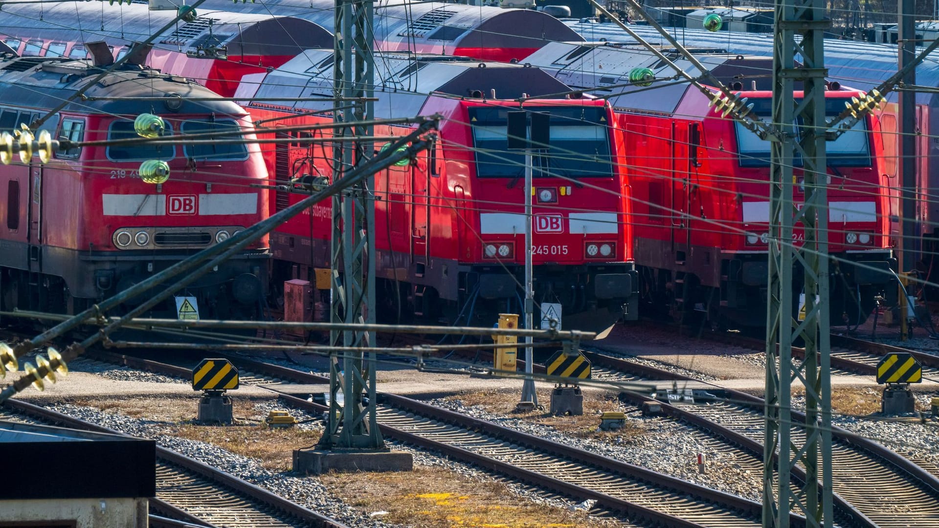 Regionalbahn Loks am Hauptbahnhof