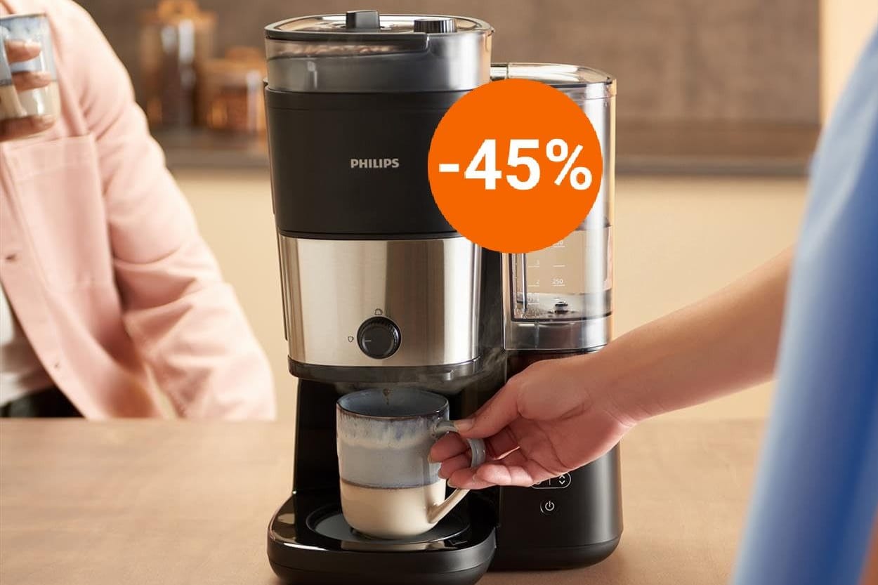 Die Filterkaffeemaschine mit integriertem Mahlwerk von Philips können Sie sich bei Amazon zum bisherigen Tiefpreis sichern.