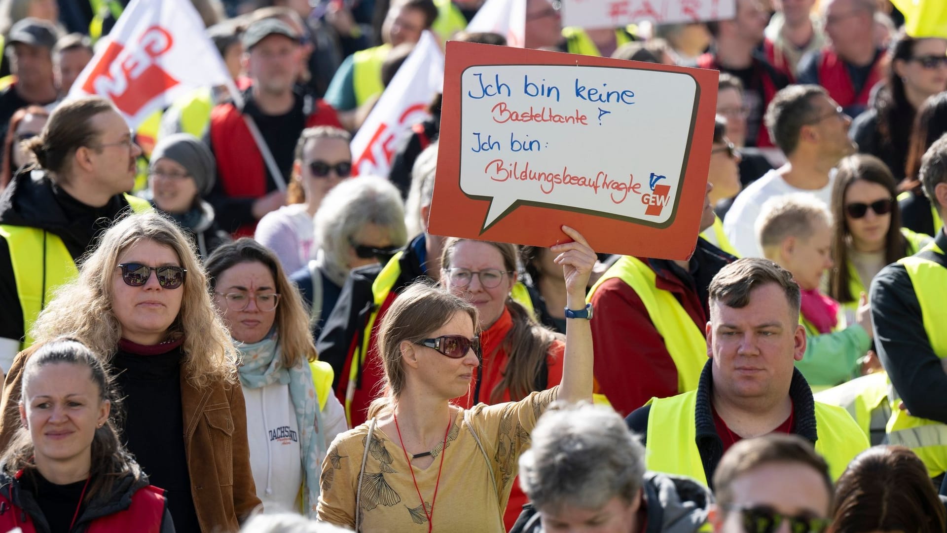 Warnstreiks in Kitas und sozialen Einrichtungen - Dresden