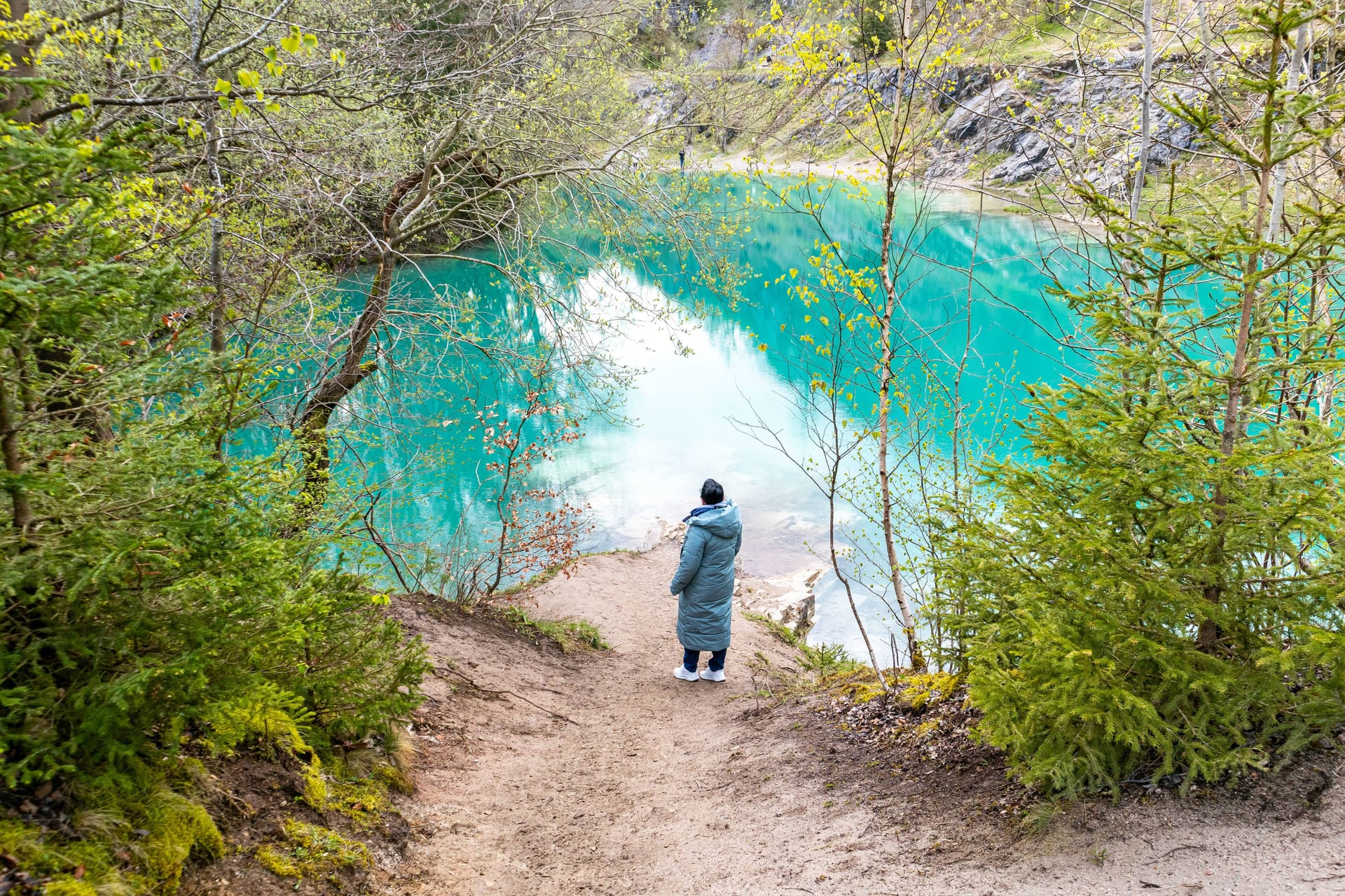 Der Blaue See im Harz bei Rübeland: Die Wasserfarbe ist im Frühling besonders beeindruckend.