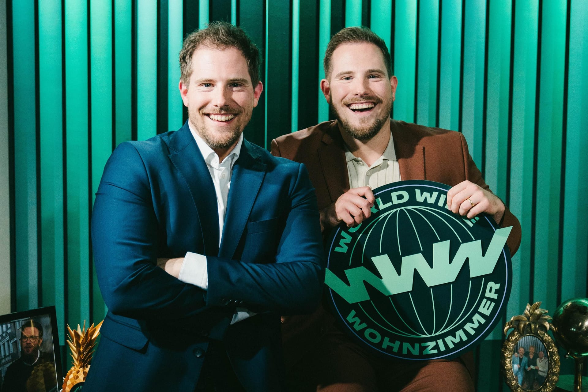 Dennis Wolter und Benni Wolter: Sie sind die Gastgeber von "World Wide Wohnzimmer".