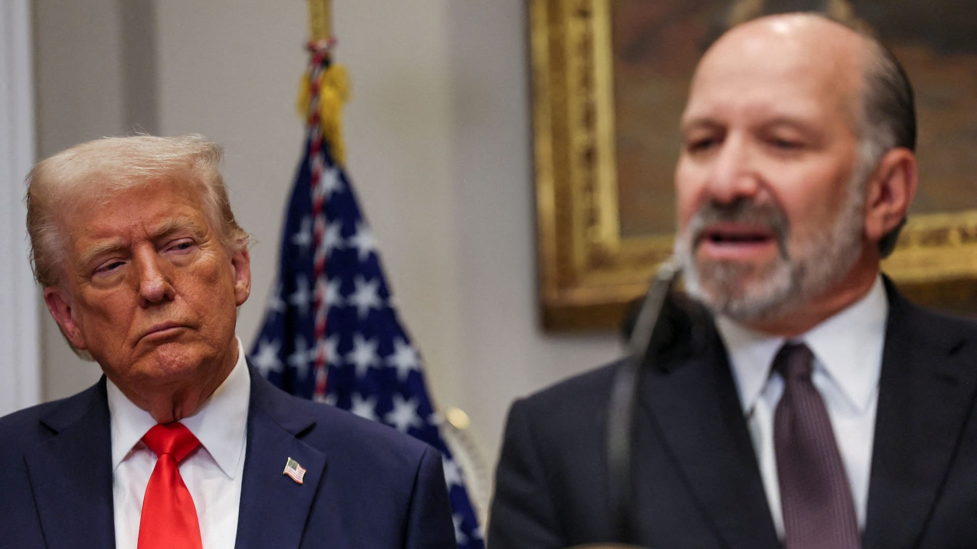 US-Präsident Donald Trump neben seinem Handelsminister Howard Lutnick im Weißen Haus.