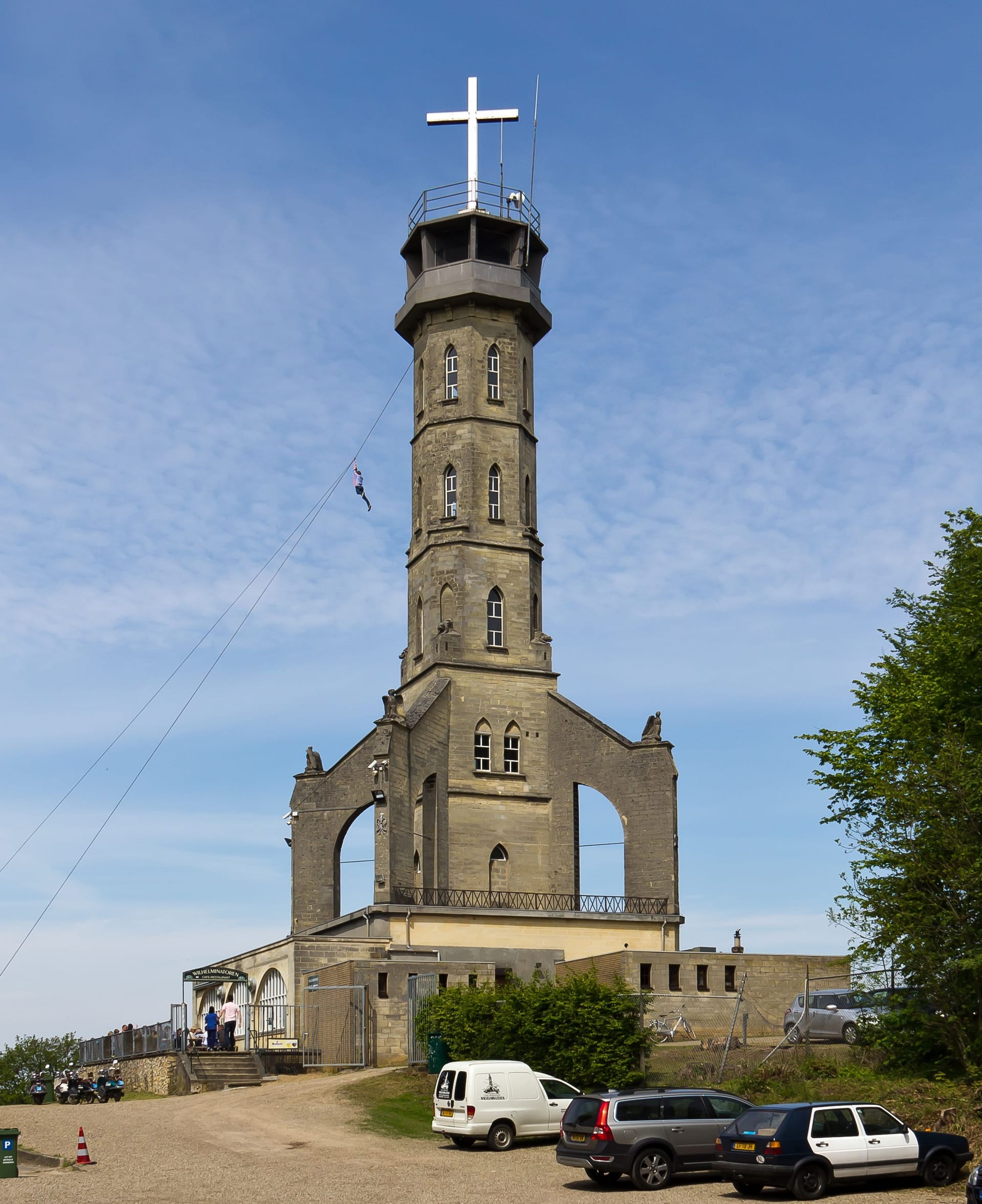 Der Wilhelmina-Turm in Valkenburg: So sah das Denkmal vor dem Einsturz aus.