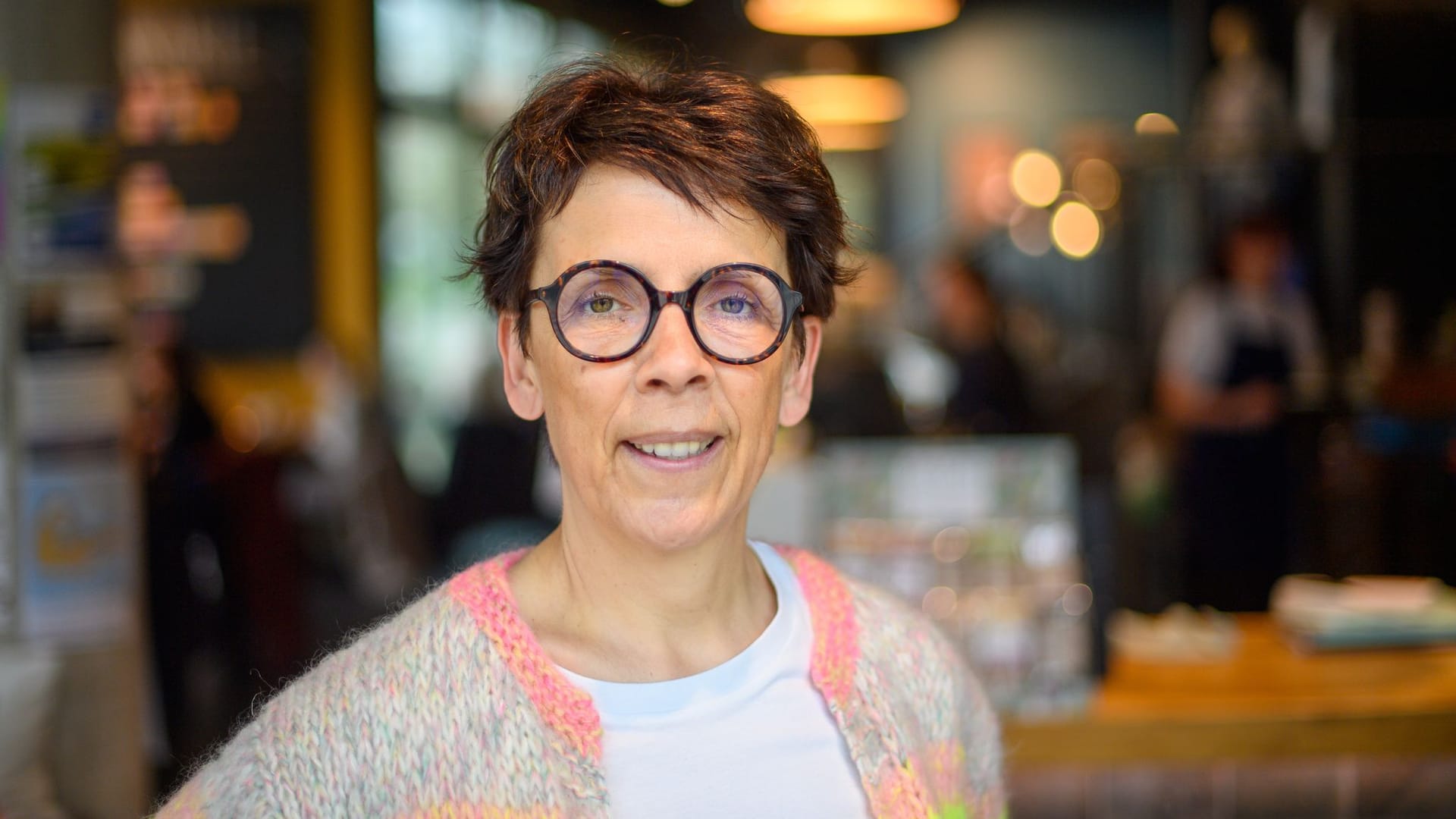 Kathrin Thies, Betreiberin vom Cafe «Thies Wohnen und Leben». Das Cafe in der Innenstadt von Magdeburg ist immer freitags, samstags und sonntags ein laptopfreies Cafe.