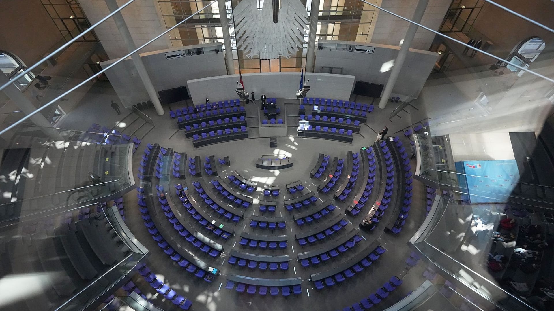 Bundestag - Sondersitzung zur Grundgesetzänderung