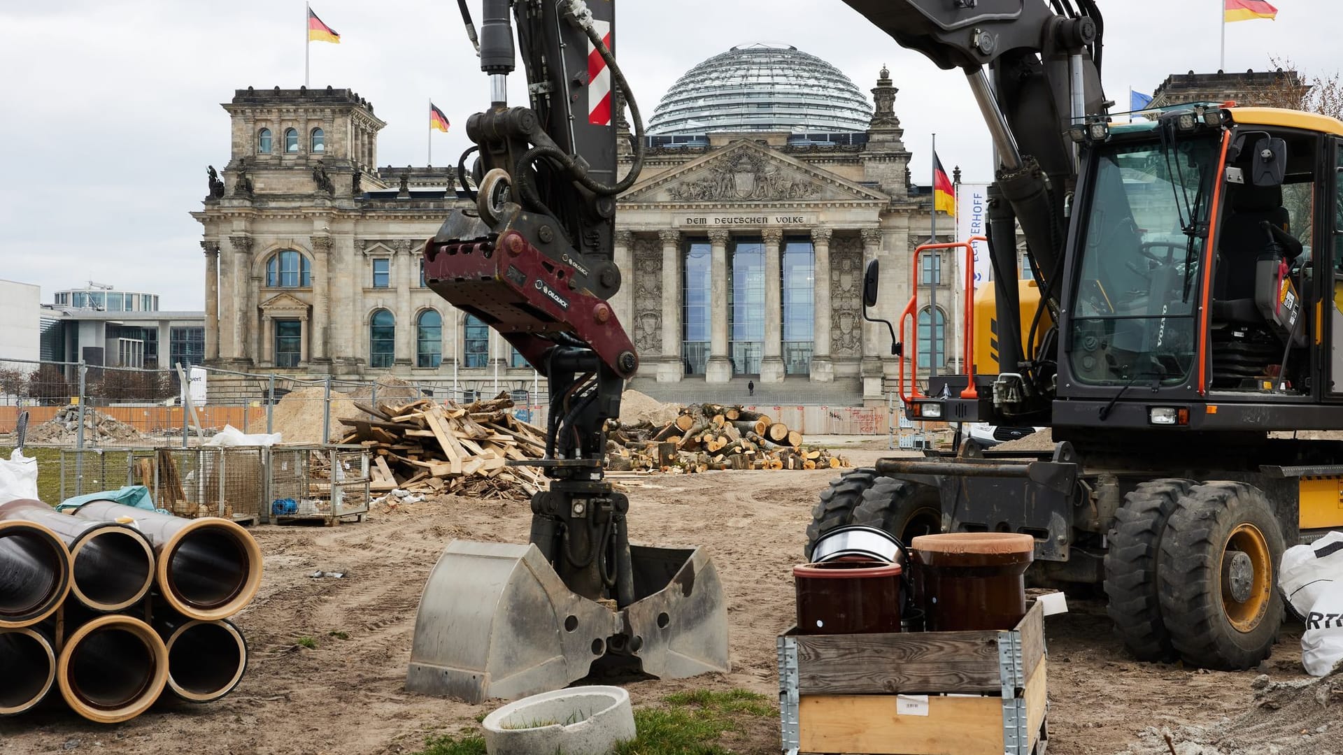 Bundestag - Sondersitzung zur Grundgesetzänderung