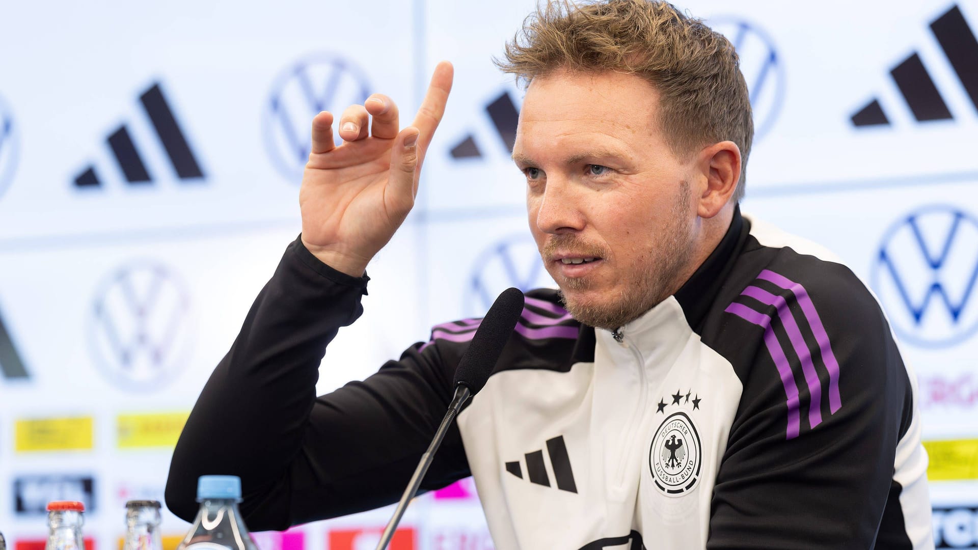 Julian Nagelsmann hat vollen Fokus: Der Bundestrainer will Teil der gesetzten Teams bei der WM-Auslosung werden.