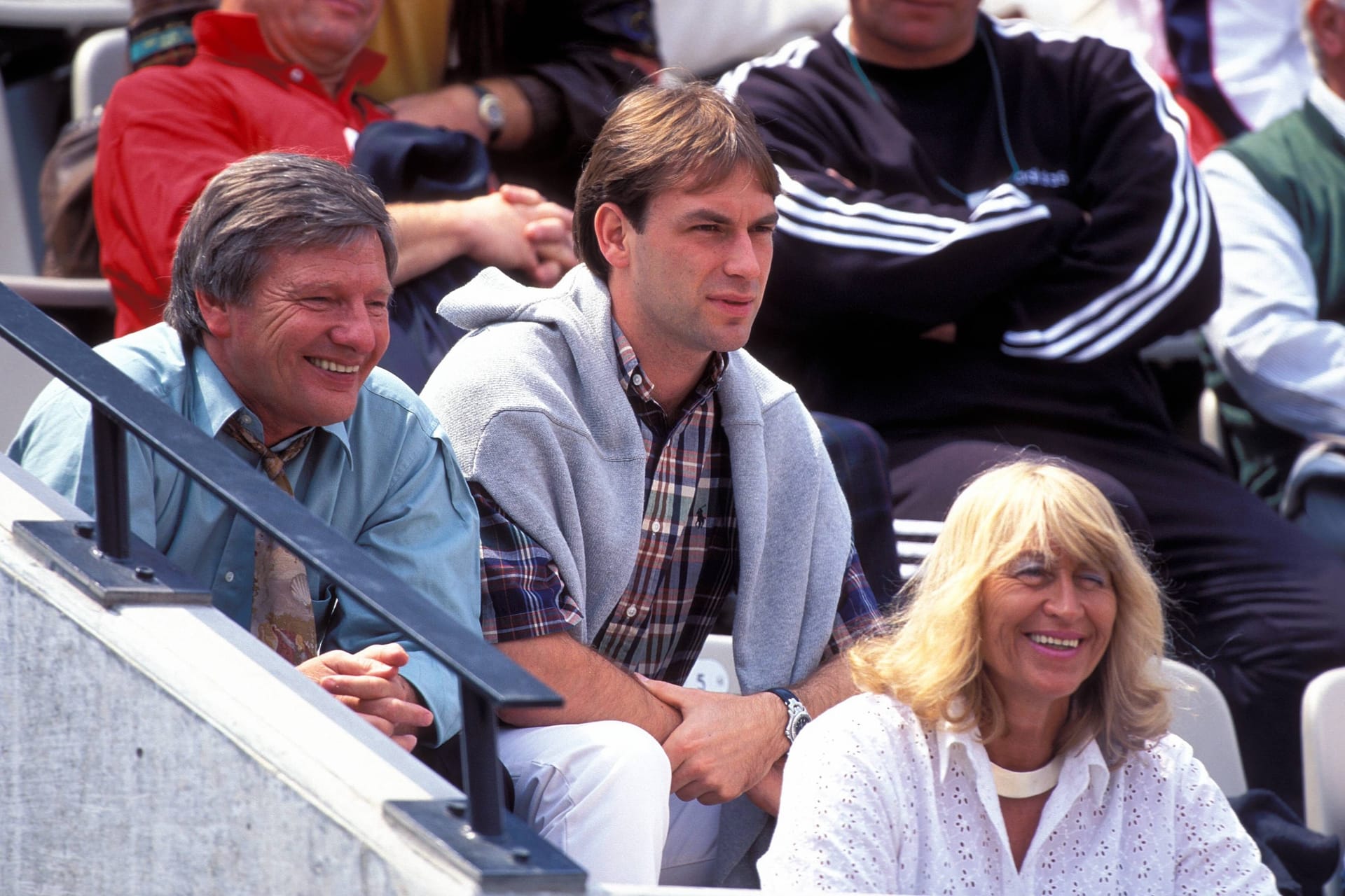 Michael Bartels: Zusammen mit Steffi Grafs Eltern Peter und Heidi Graf feierte er seine damalige Freundin beim Spiel an.