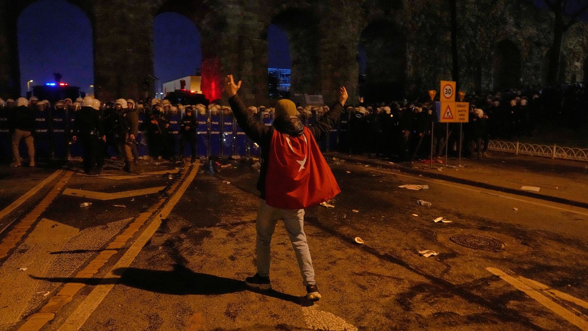 Proteste nach der Festnahme des Istanbuler Bürgermeisters