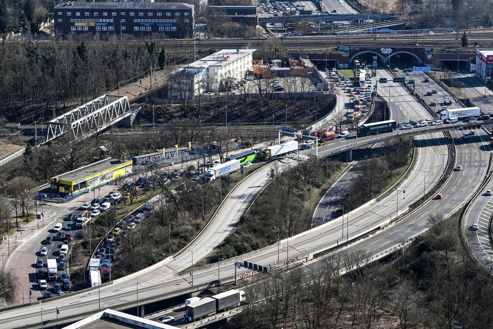 Vollsperrung der Ringbahnbrücke A100