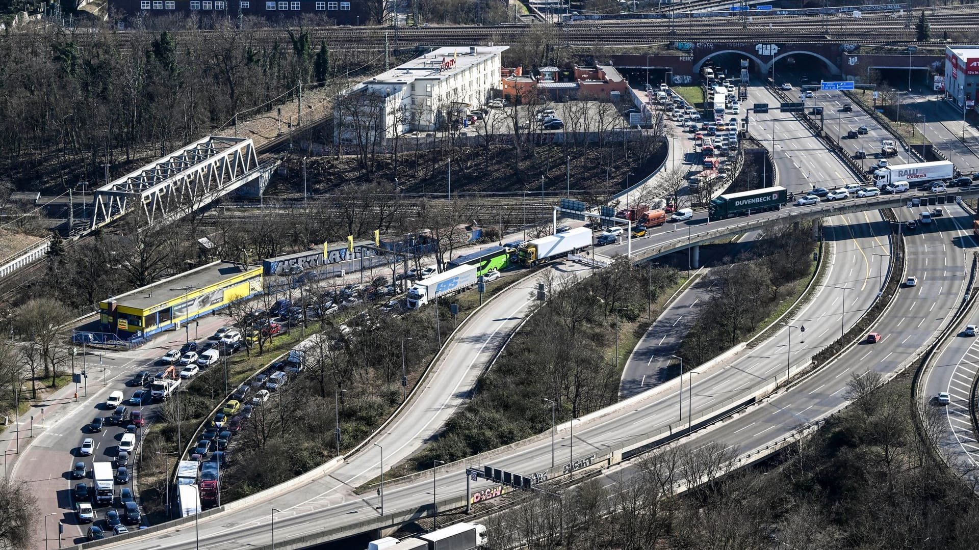 Vollsperrung der Ringbahnbrücke A100