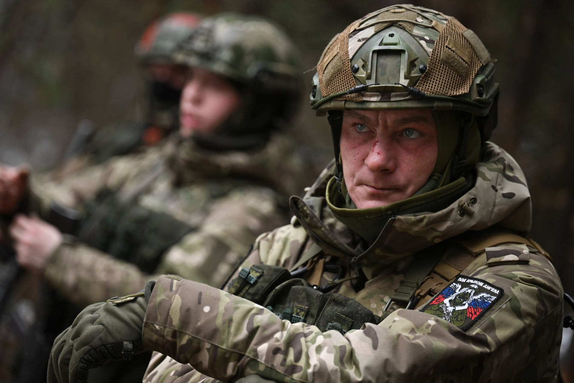 Ein russischer Soldat in der Region Kursk (Archivbild).