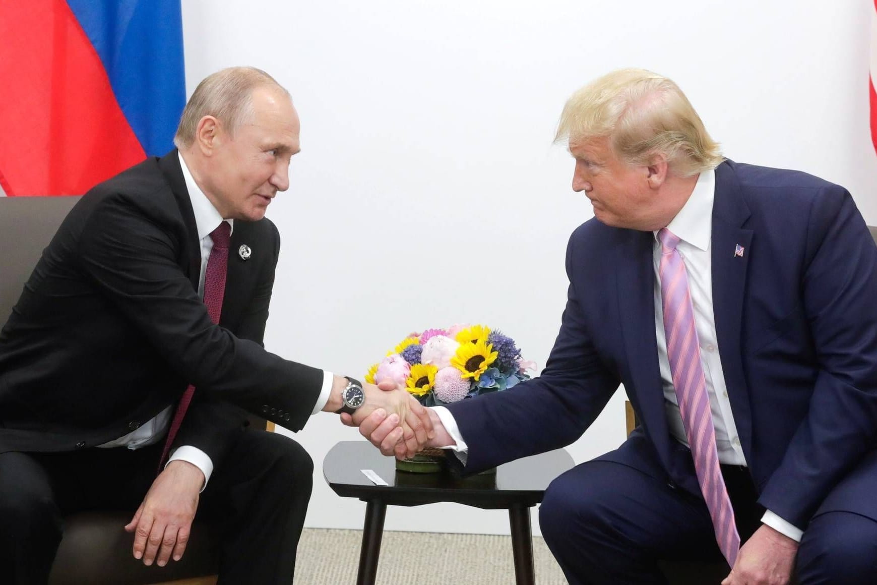 US-Präsident Donald Trump (r.) und Russlands Präsident Wladimir Putin im Jahr 2019: Sie haben kürzlich miteinander telefoniert.