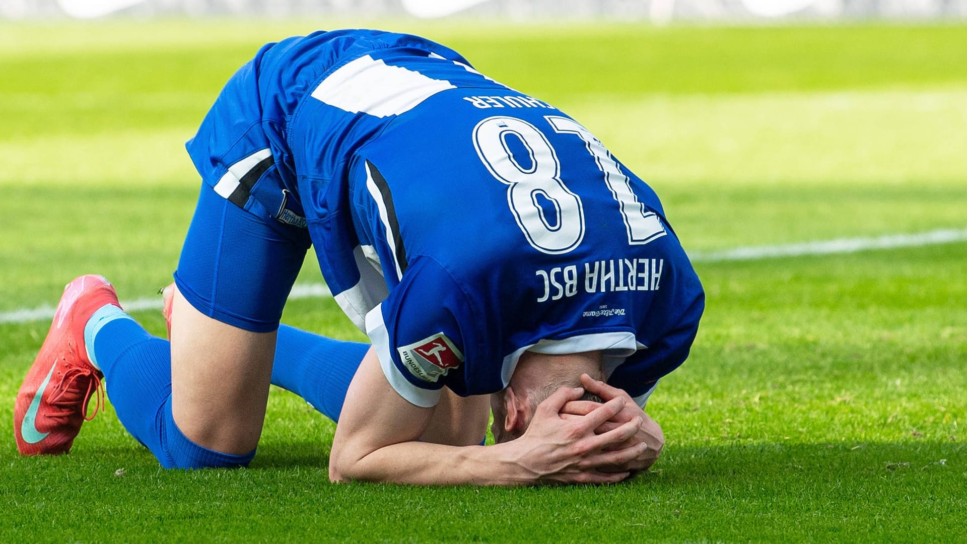 Luca Schuler am Boden: Hertha BSC steckt tief im Abstiegskampf der 2. Bundesliga.