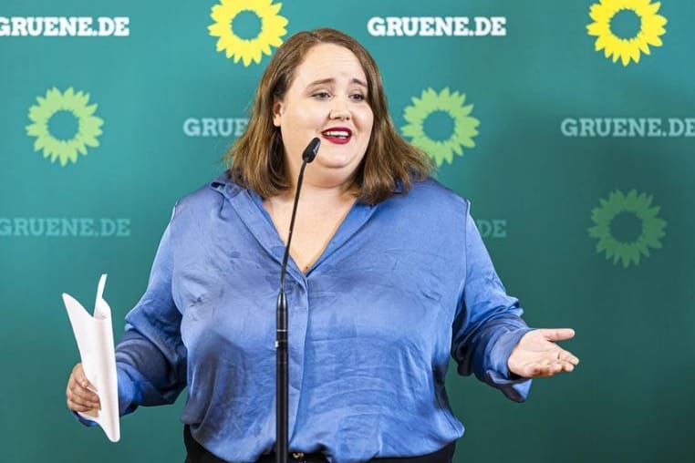 Bundestag, Bündnis 90 Die Grünen, Ricarda Lang Bundestag, Bündnis 90 Die Grünen, Ricarda Lang Berlin Berlin GER *** Bundestag, Bündnis 90 Die Grünen, Ricarda Lang Bundestag, Bündnis 90 Die Grünen, Ricarda Lang Berlin Berlin GER