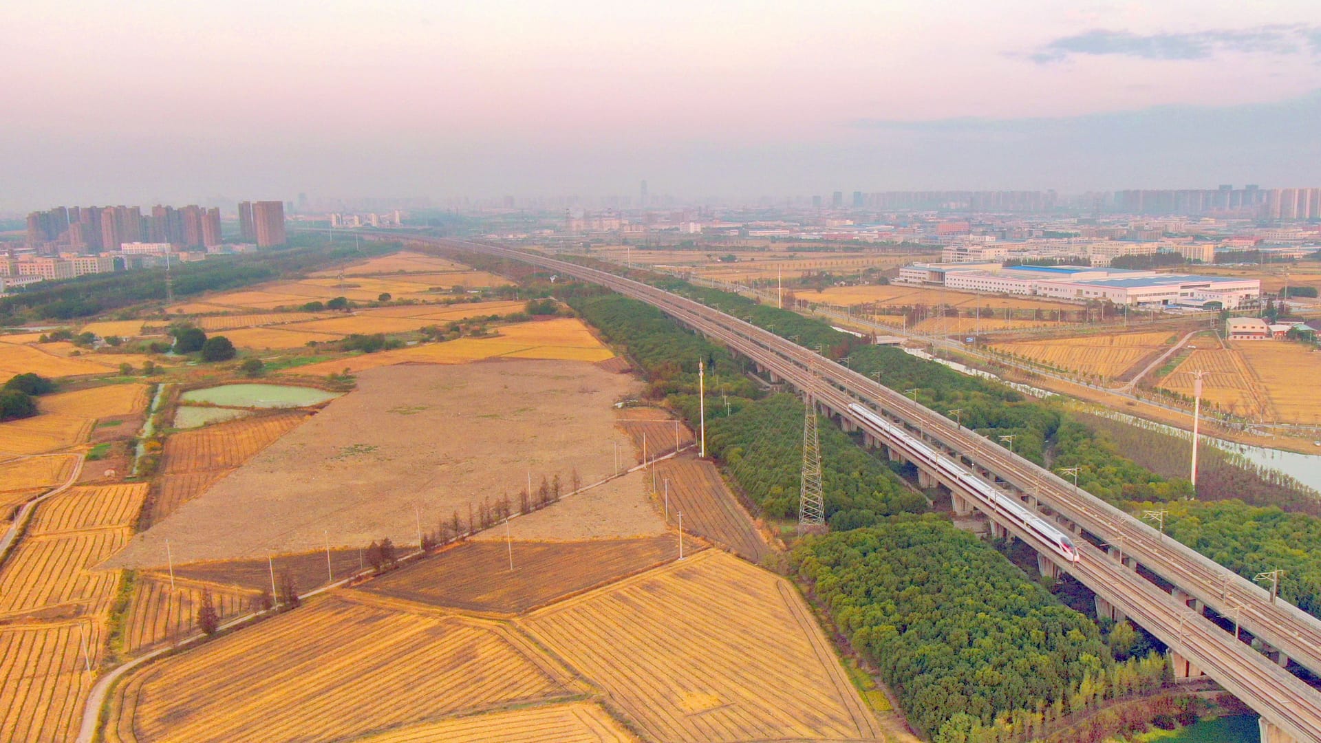 Weltrekord-Brücke: Mit 164,8 Kilometern ist die Danyang-Kunshan Grand Bridge die längste Brücke der Welt.