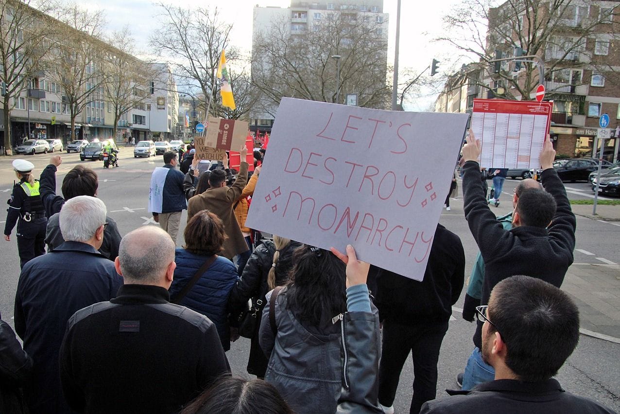 Demonstranten in der Innenstadt: Etwa 500 Menschen gingen für den wichtigsten politischen Rivale von Präsident Recep Tayyip Erdoğan in Aachen auf die Straße.