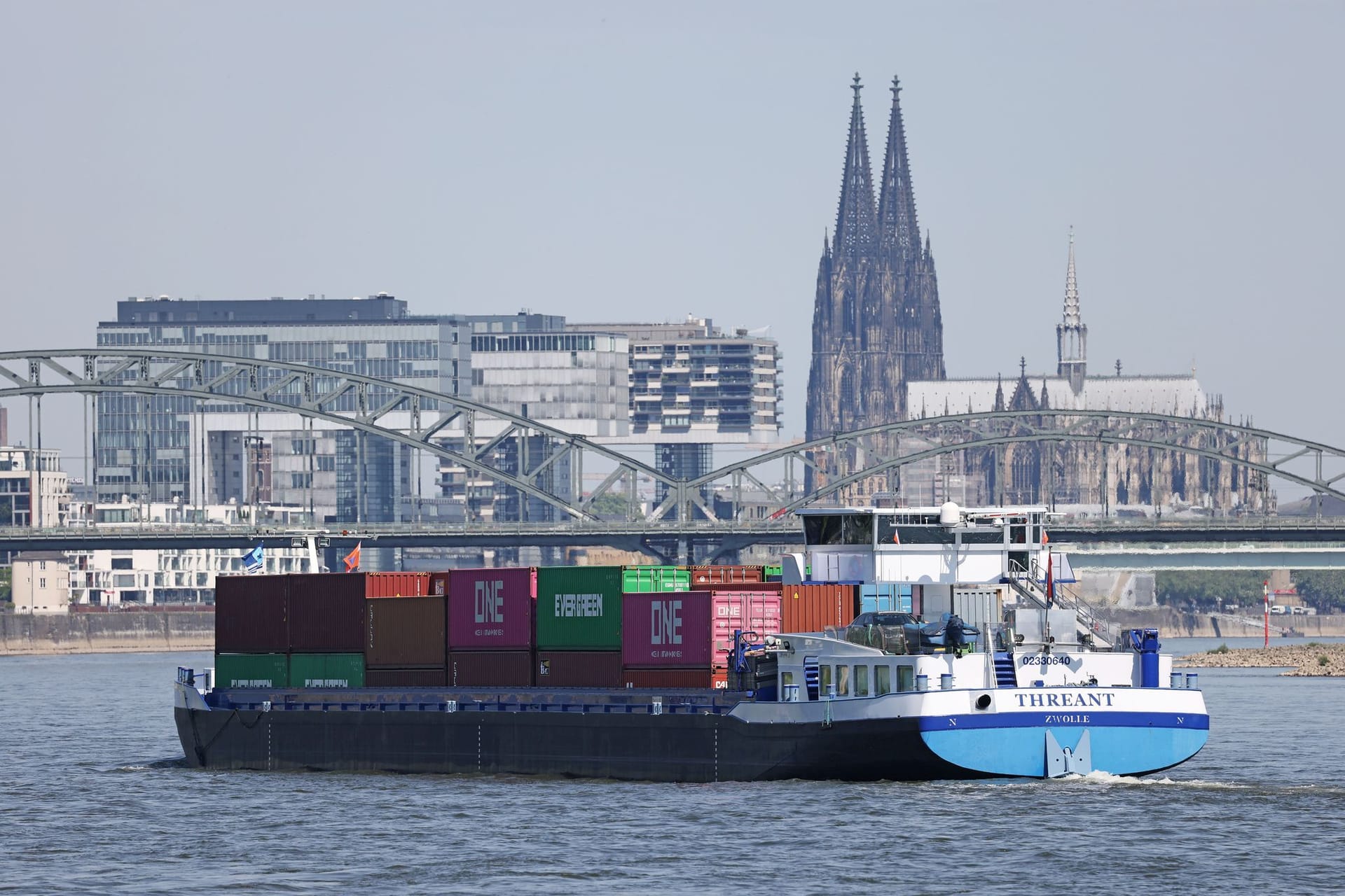 Schifffahrt auf dem Rhein