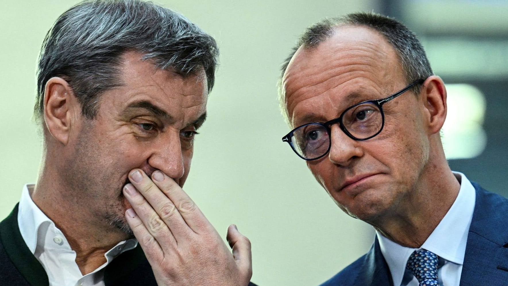 Friedrich Merz (r) mit Markus Söder: Sie brauchen eine Zwei-Drittel-Mehrheit.