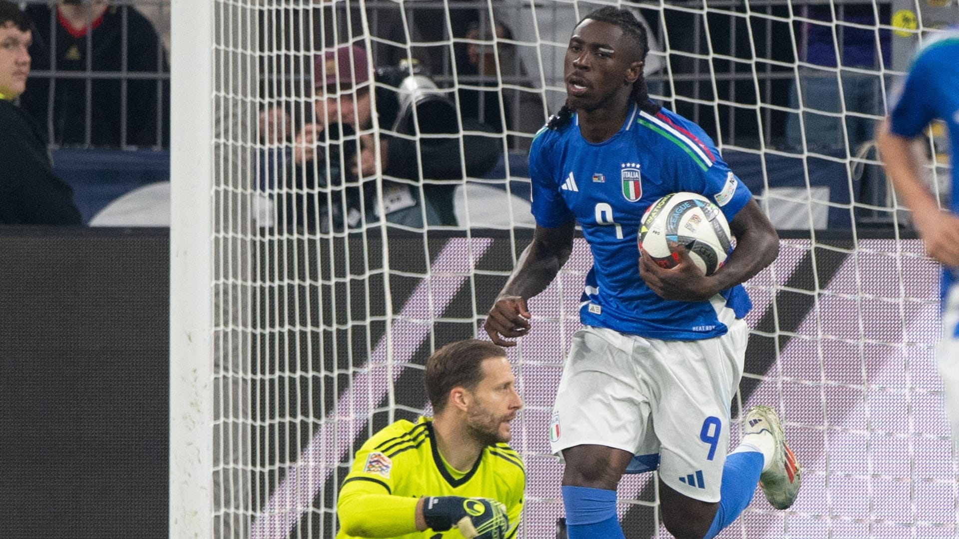 Aufholjagd: Italiens Moise Kean brachte die "Squadra Azzurra" wieder ran.